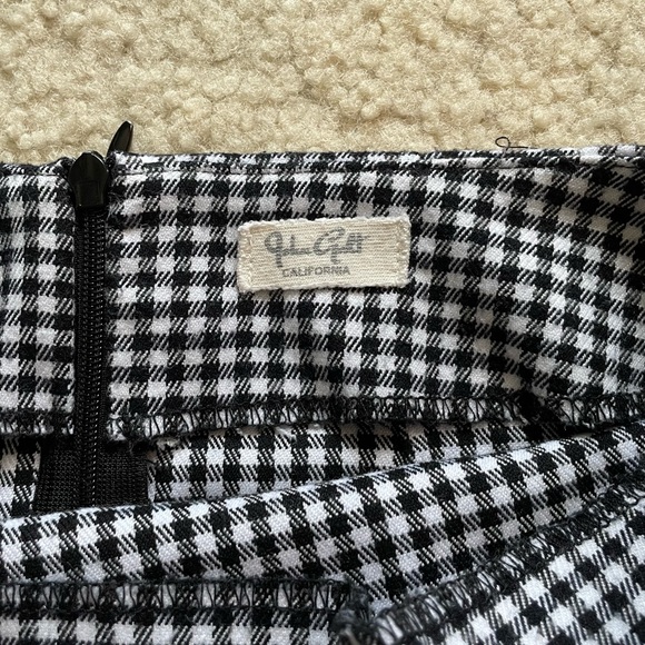 COPY - brandy mini skirt - Picture 2 of 6